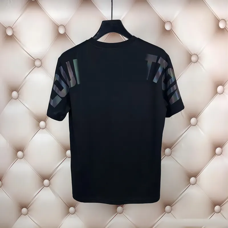 2024 Famosos hombres y mujeres de verano Camisetas de diseñador sueltas y delgadas Marca de moda Tops Camisas casuales Impresión