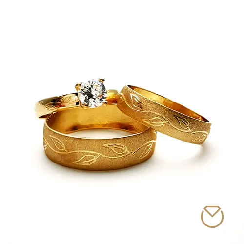 Argollas y anillo en oro 18k /REF. 061SO