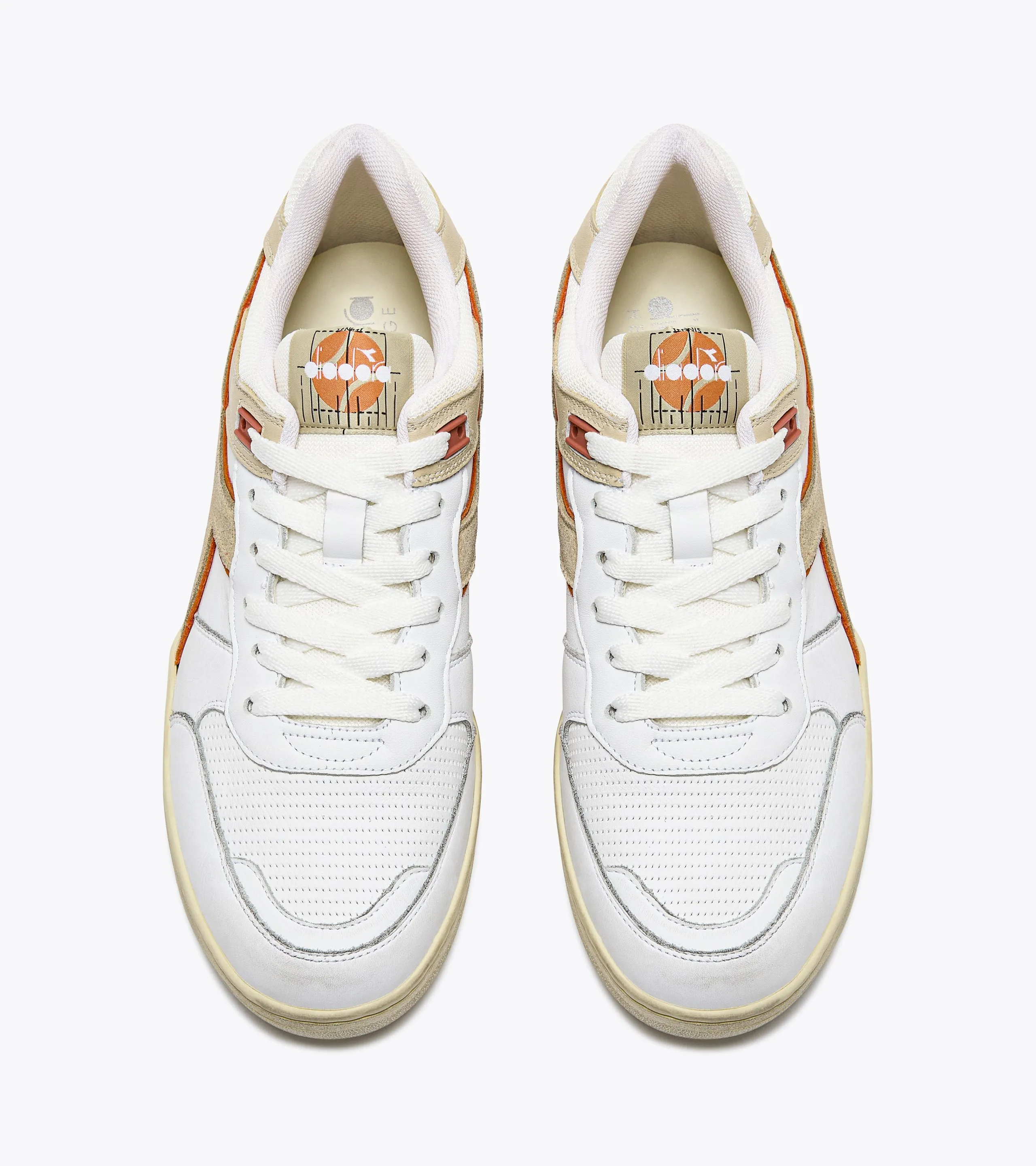 B.560 USED ZAPATILLAS HERITAGE  GENDER NEUTRAL