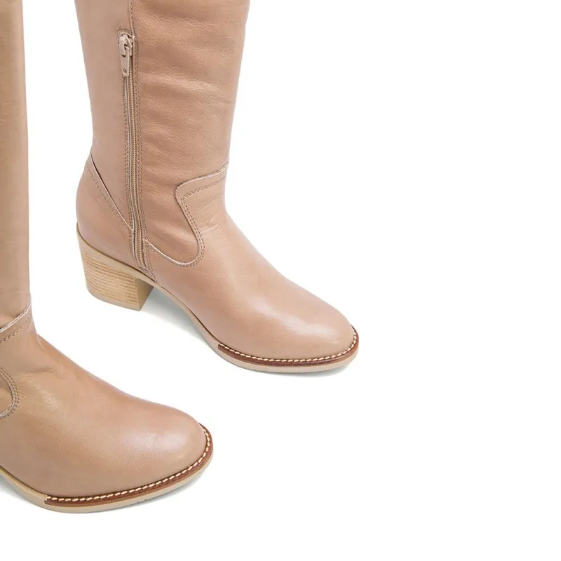 BOTAS DE TACÓN TAUPE CON CREMALLERA NINA