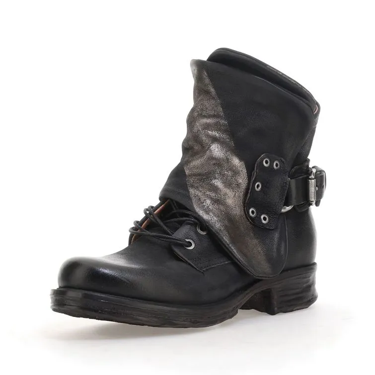 BOTAS SHARI