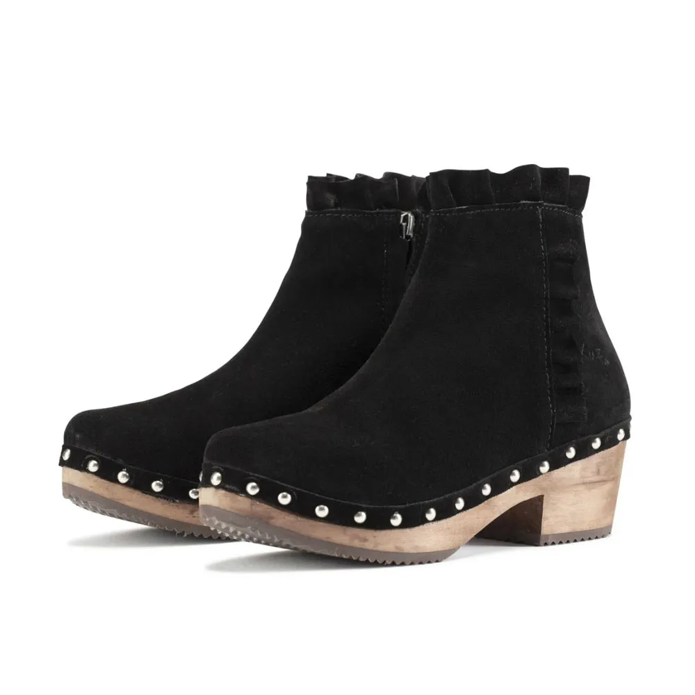 Botas XUZ Pretas com Folho e Tacao de Madeira 26209P