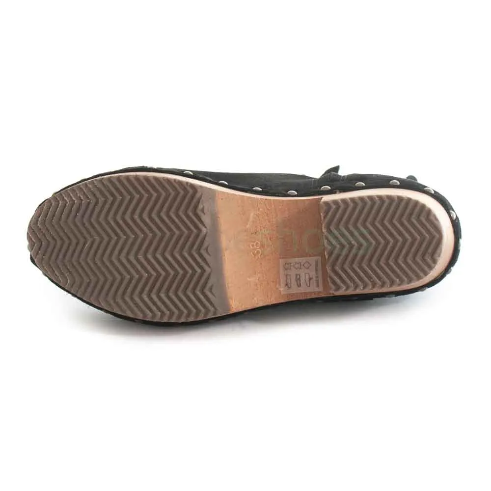 Botas XUZ Pretas com Folho e Tacao de Madeira 26209P