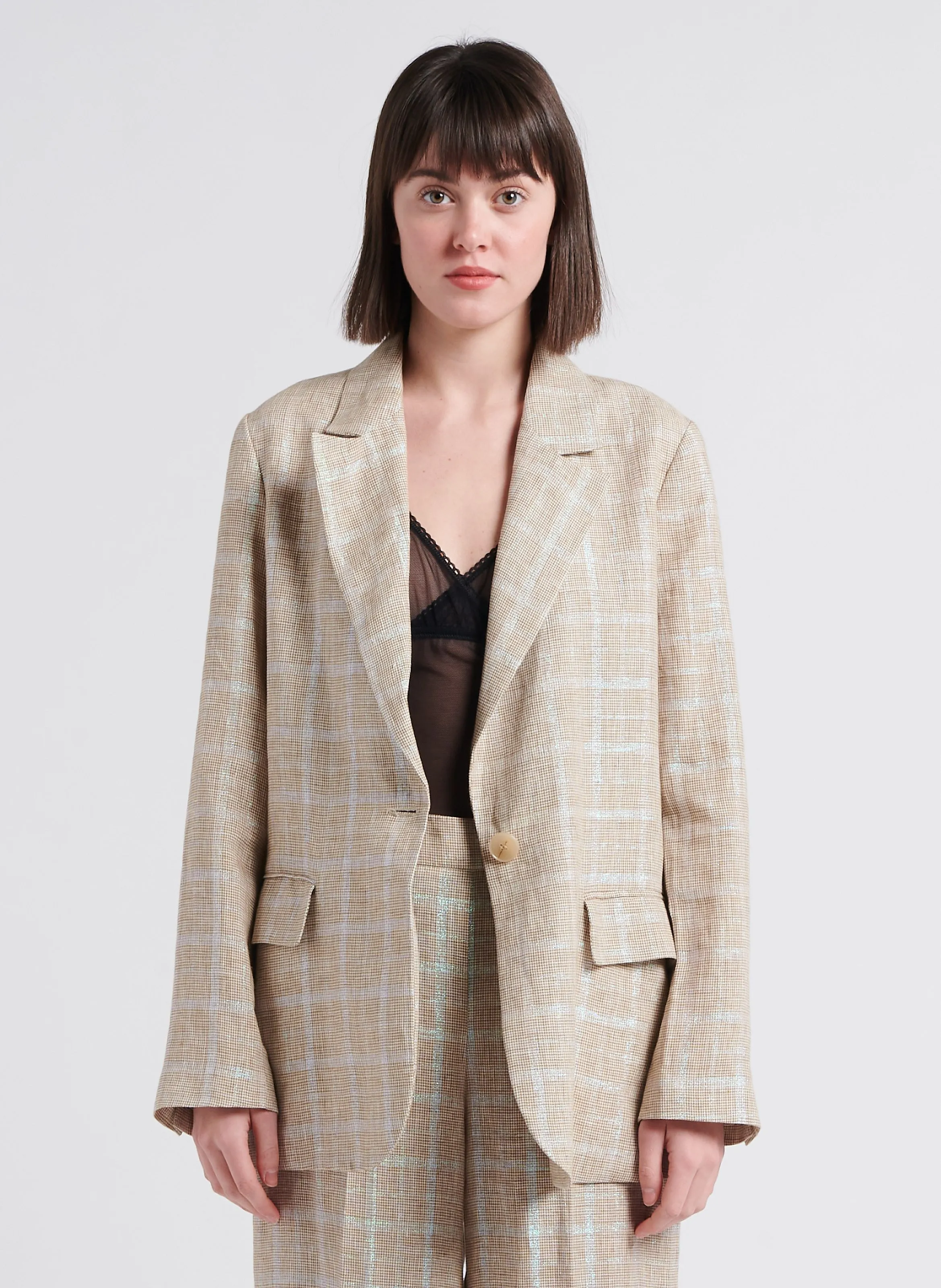 CAMELIA  CHAQUETA SASTRE RECTA BRILLANTE EN BEIGE