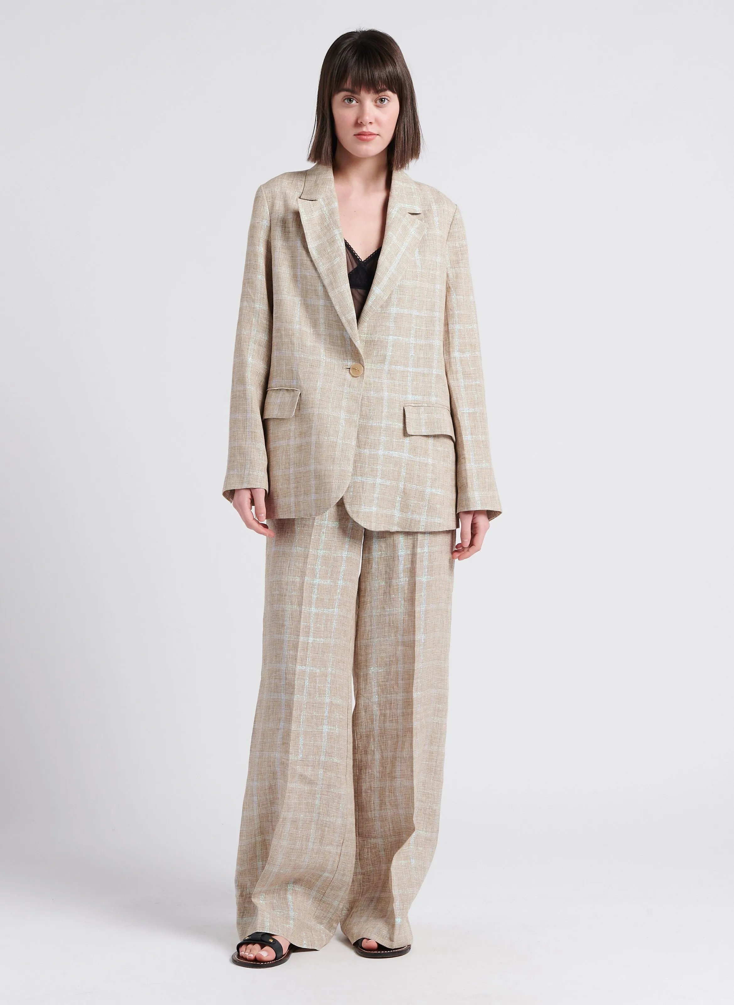 CAMELIA  CHAQUETA SASTRE RECTA BRILLANTE EN BEIGE
