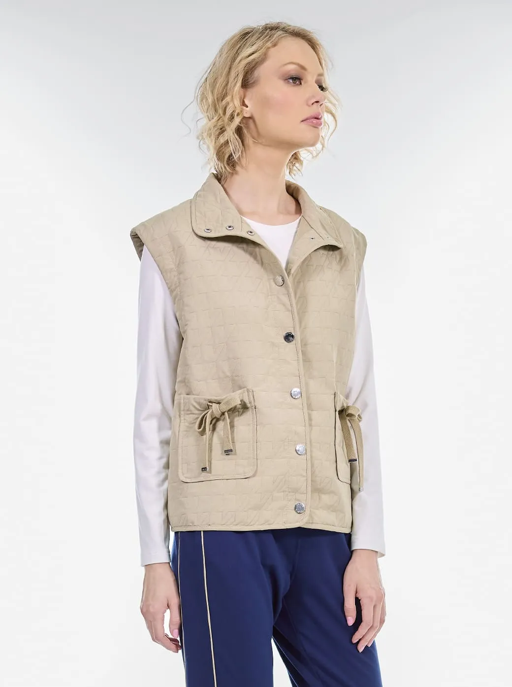 Chaleco beige capitonado Comfort