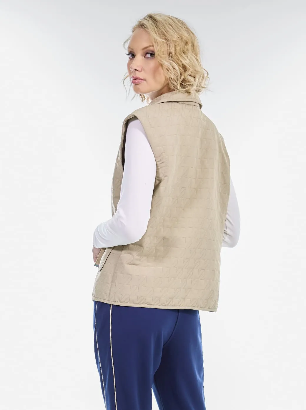 Chaleco beige capitonado Comfort