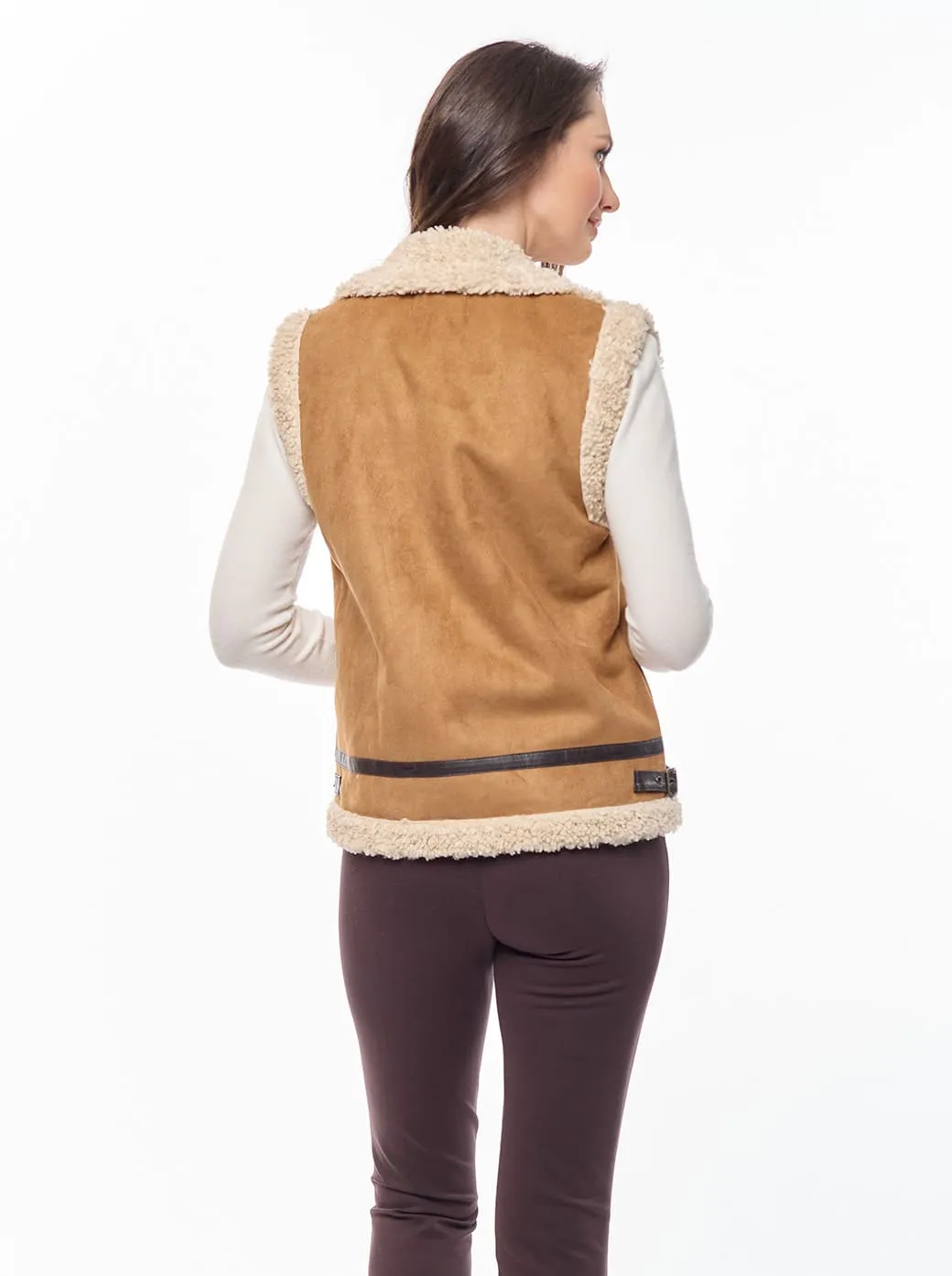 Chaleco camel gamuza y borrega Esenciales