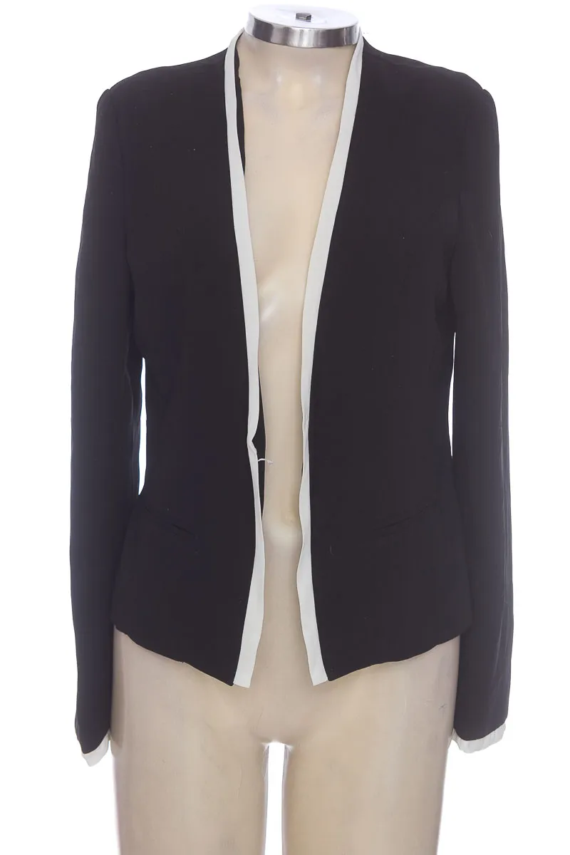 CHAQUETA / ABRIGO COLOR NEGRO  COUNTESS