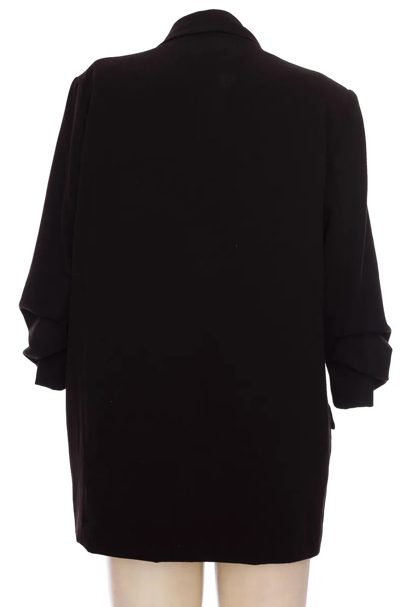 CHAQUETA / ABRIGO COLOR NEGRO  STRADIVARIUS
