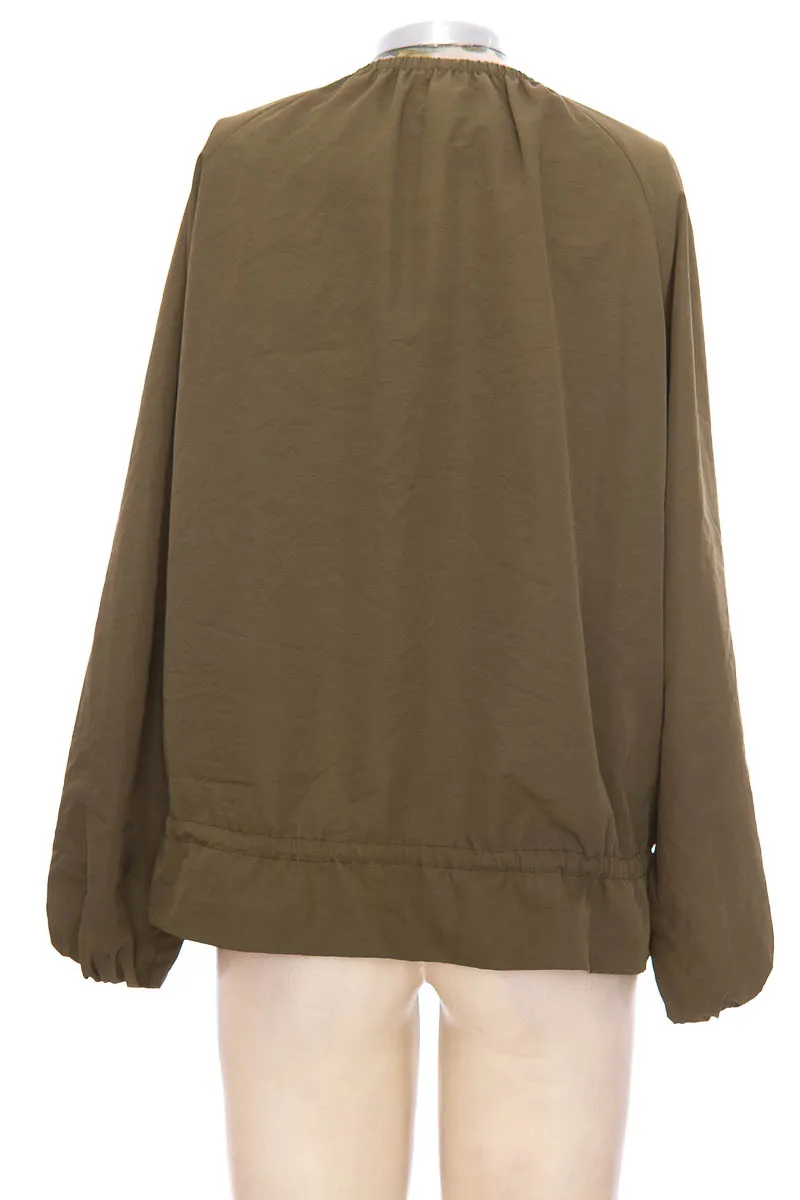 CHAQUETA / ABRIGO COLOR VERDE  ELA