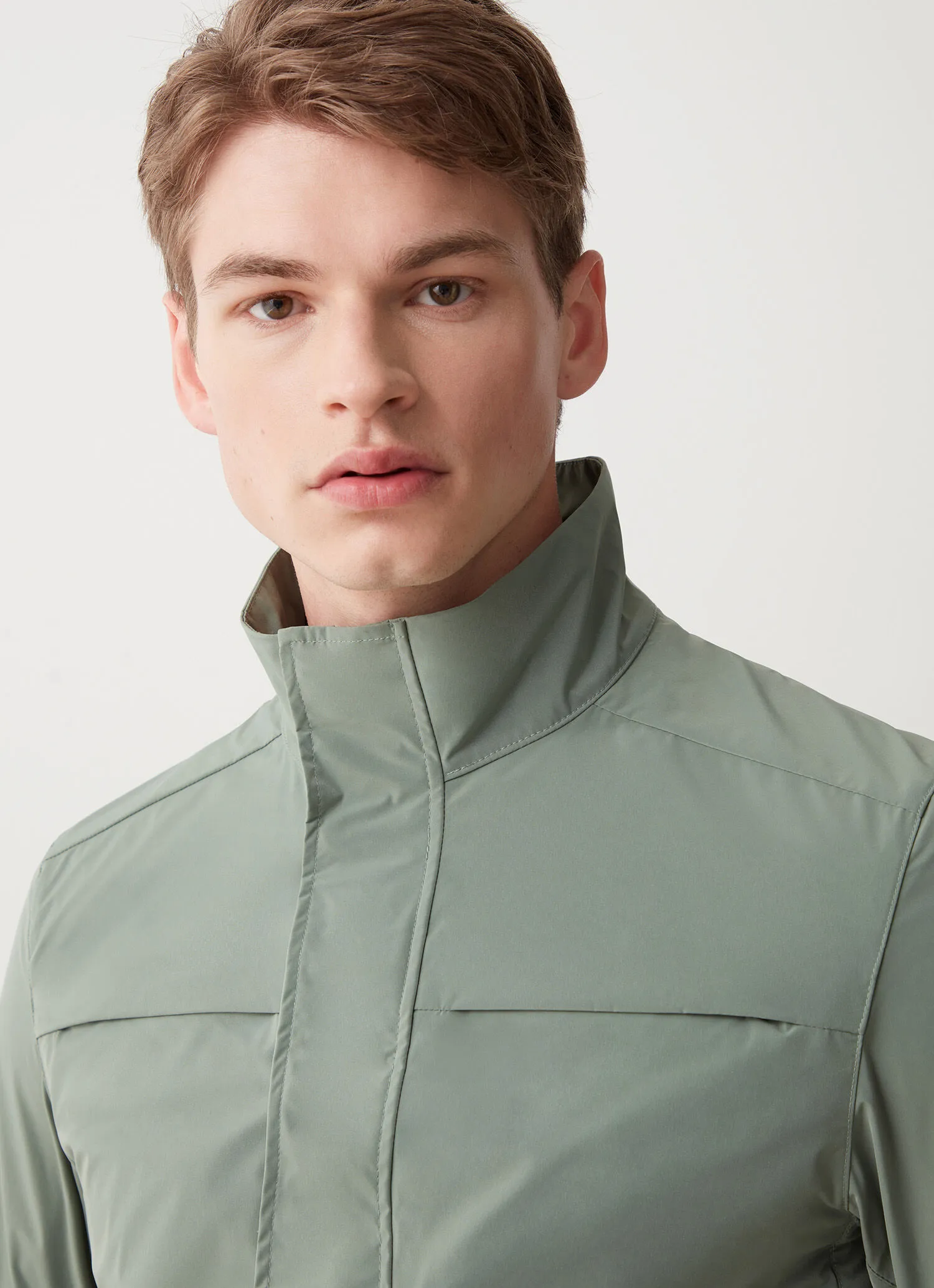 Chaqueta militar de tejido elástico