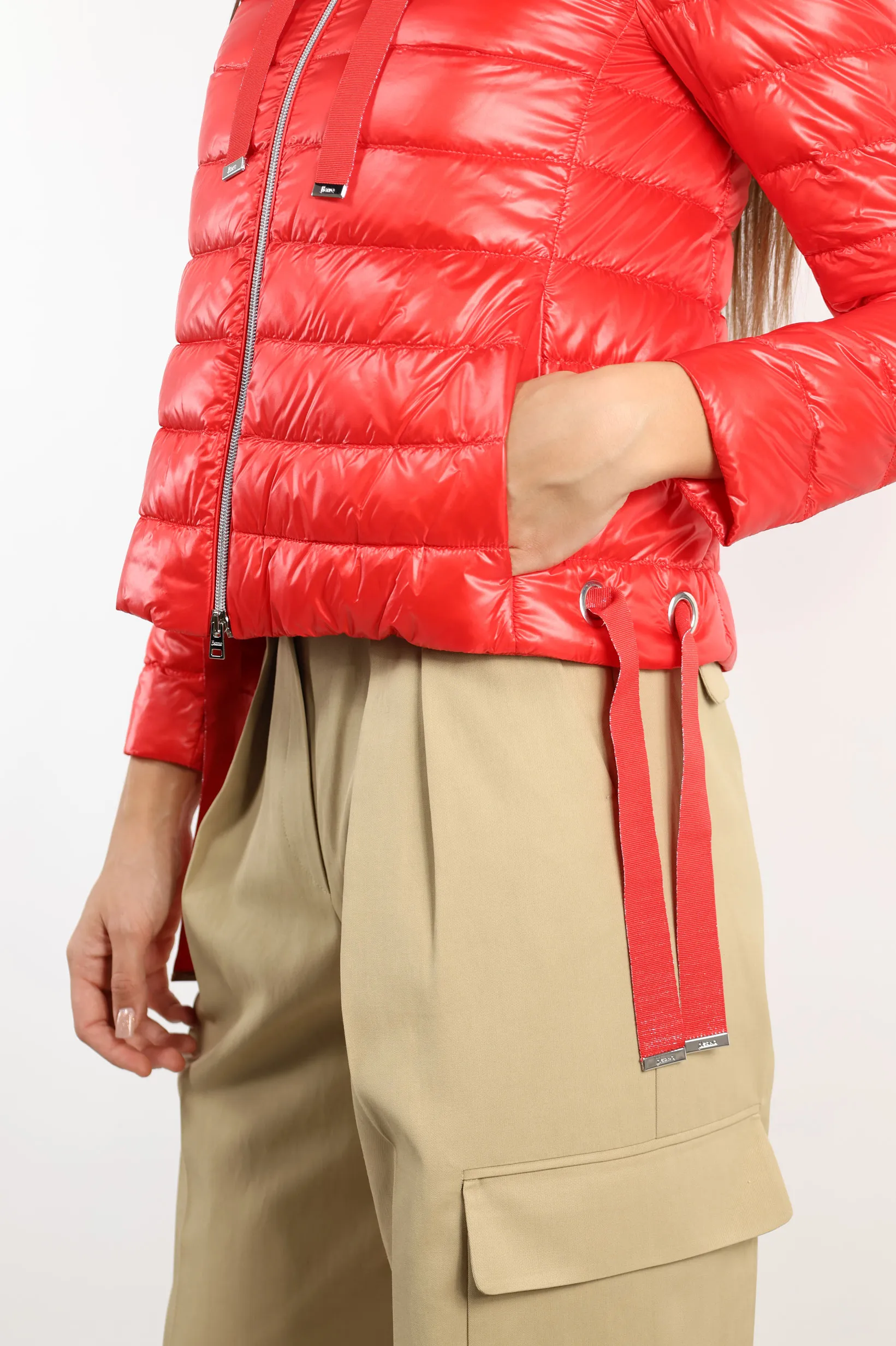 Chaqueta roja de tejido