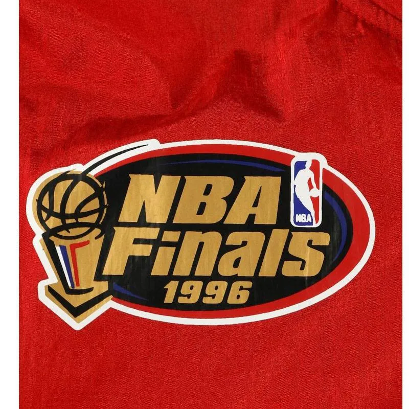 CHICAGO BULLS RETRO NBA WINDBREAKER