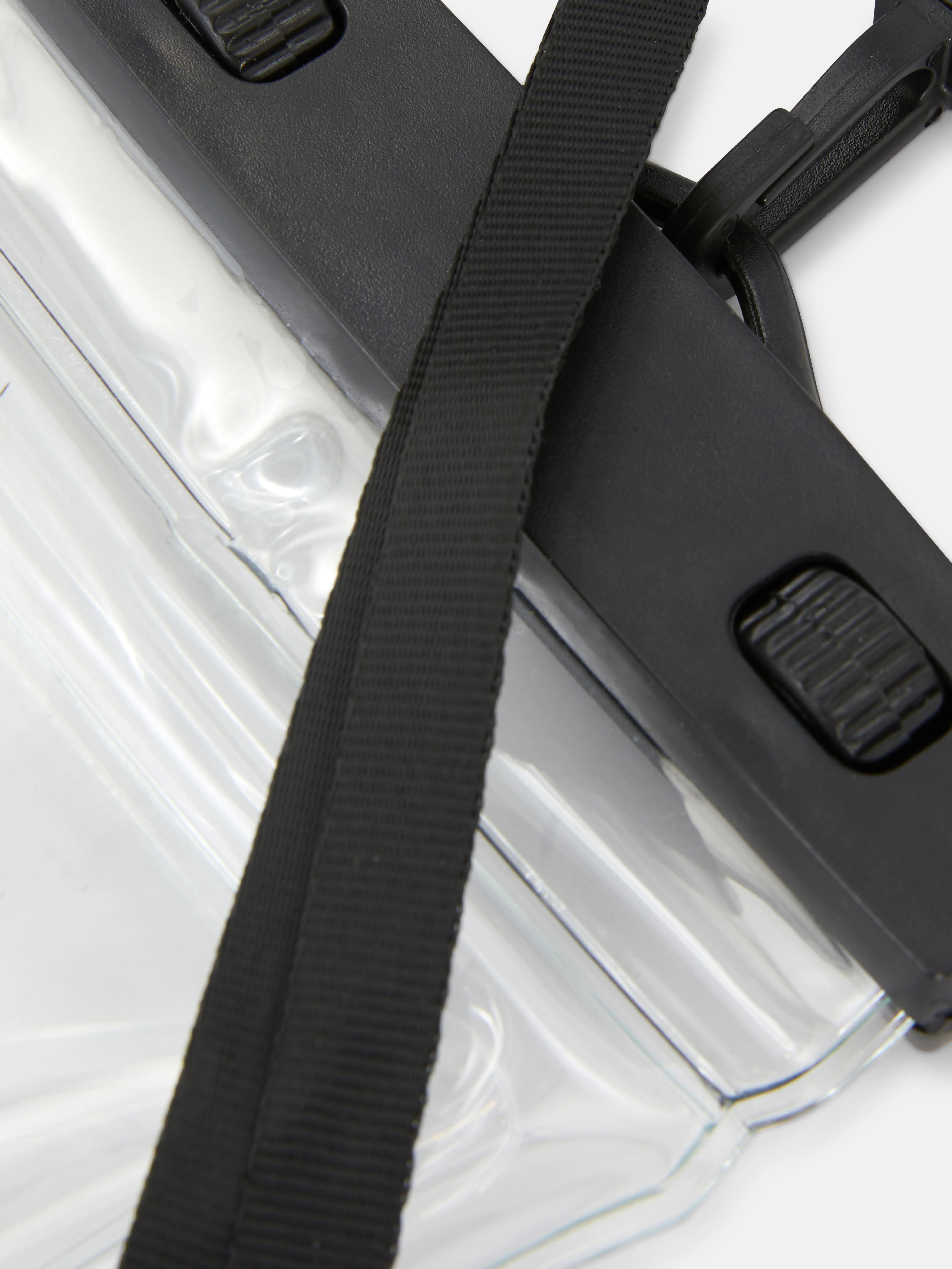 Cordón para móvil con funda impermeable