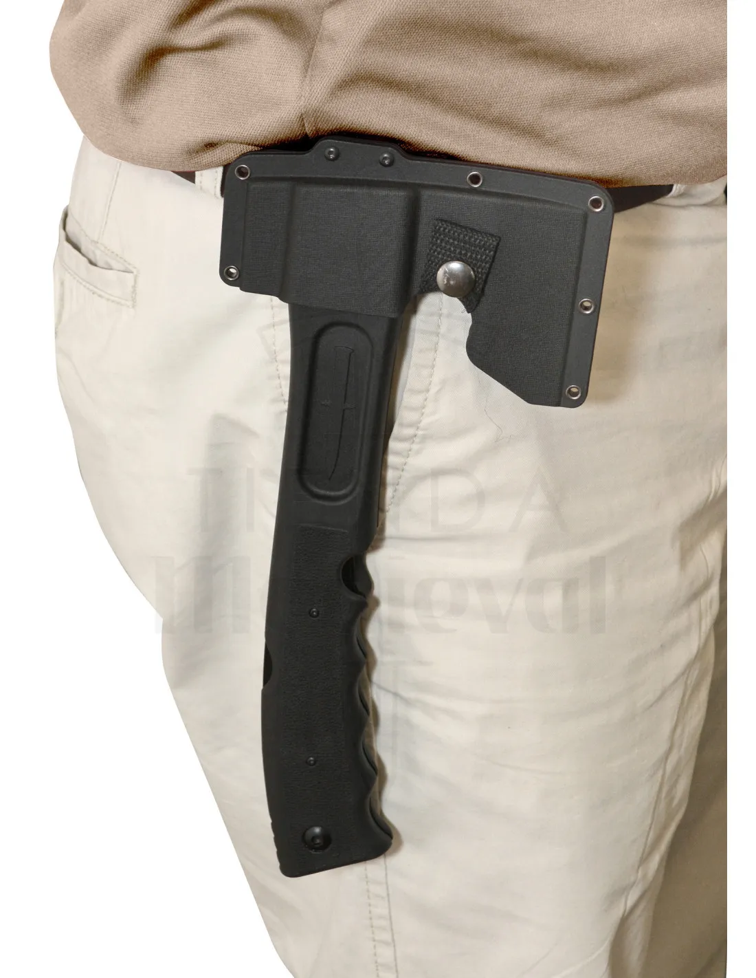 Hacha táctica multifunción Camillus modelo CAMTRAX, con funda