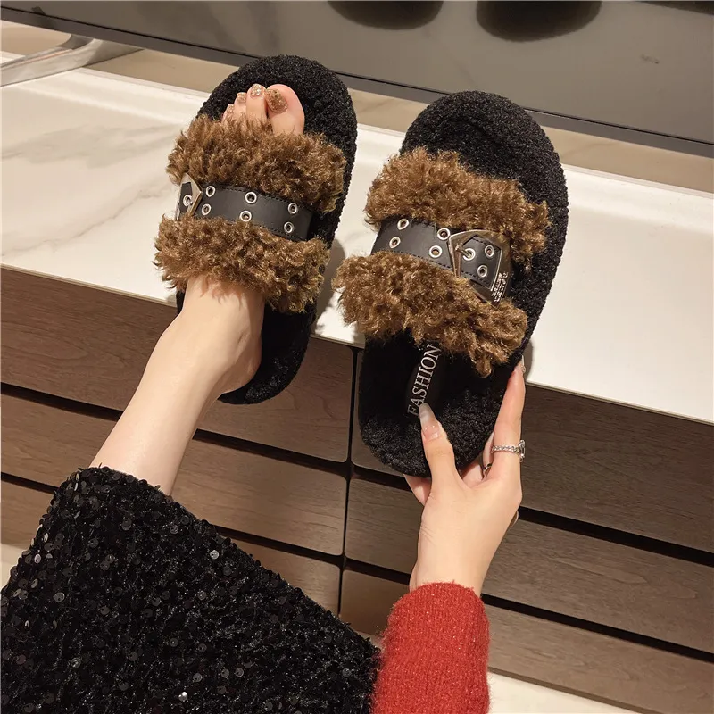 Hebilla de cinturón de fondo grueso premium peludo para ropa exterior de invierno para mujeres 2024 Nuevo estilo con falda zapat