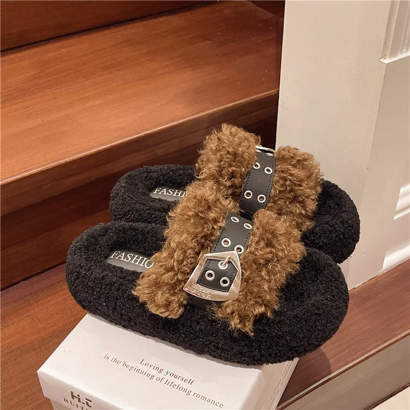 Hebilla de cinturón de fondo grueso premium peludo para ropa exterior de invierno para mujeres 2024 Nuevo estilo con falda zapat