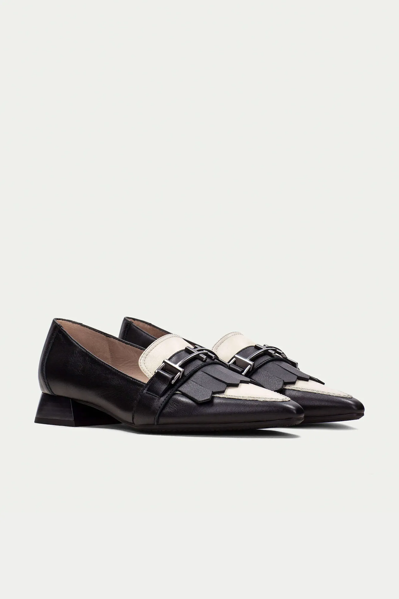 Hispanitas Zapato punta flecos Dalí