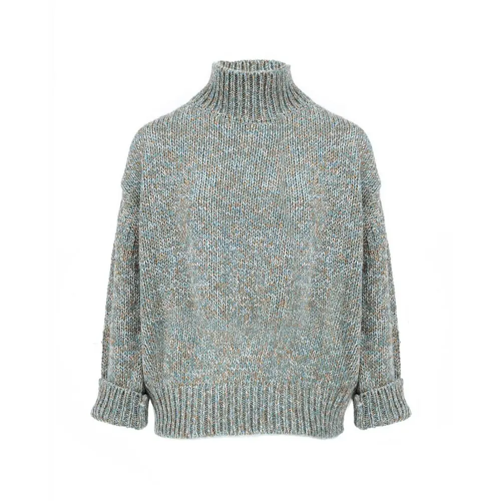 Jersey de punto grueso verde de fibras recicladas