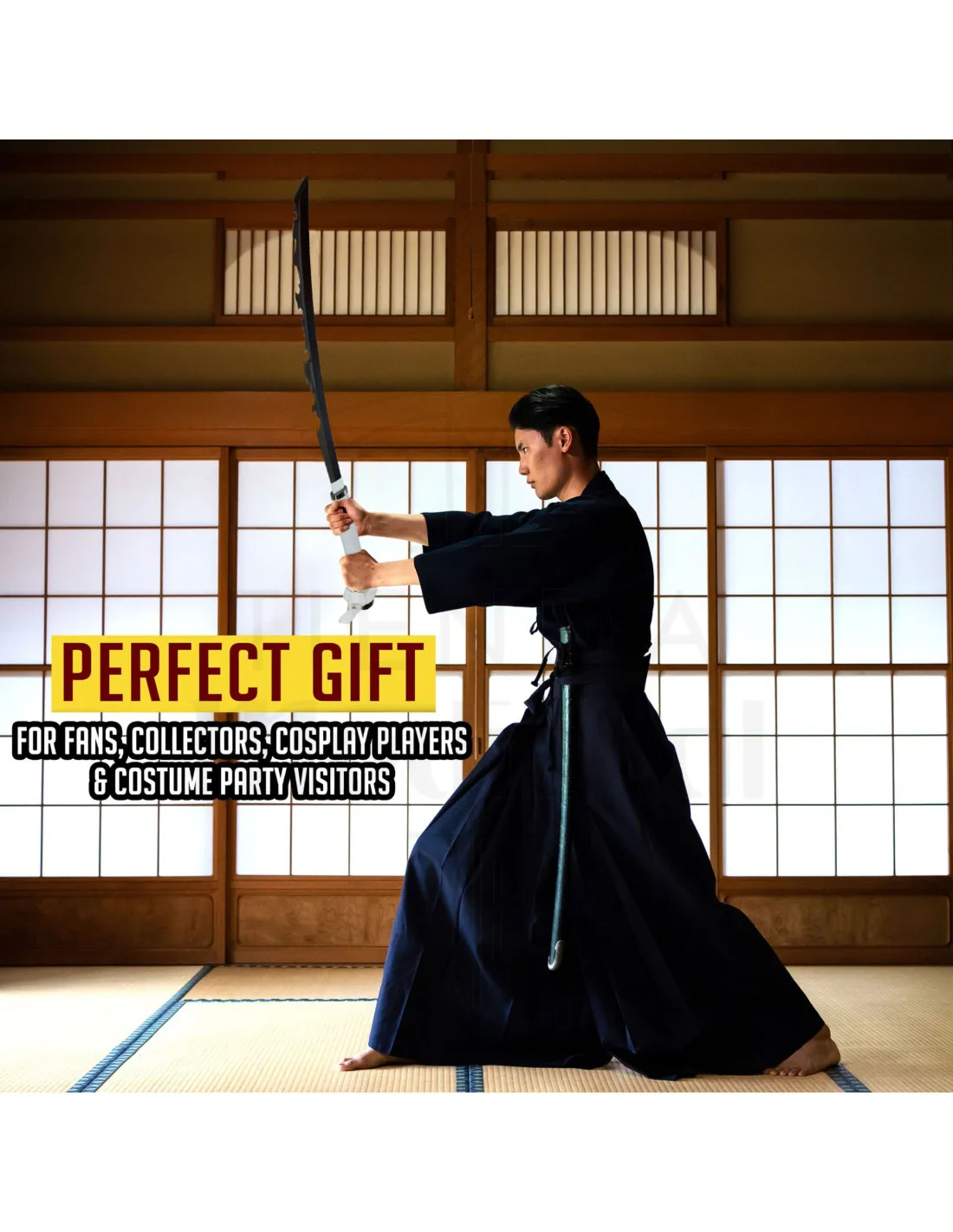 Katana con funda de Inosuke Hashibira en Kimetsu No Yaiba