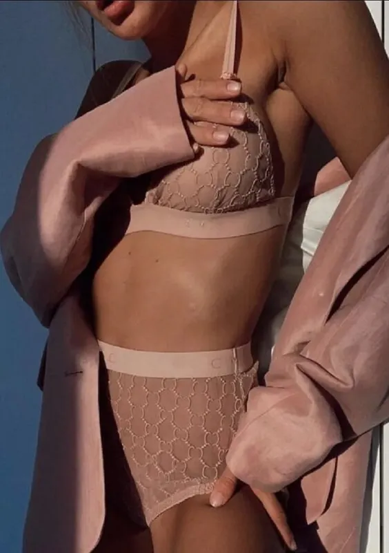 Mujeres Sin rastro Braguitas de jacquard sexy Conjuntos de sujetadores para damas marca de moda fresca Deep V Estampado de letra
