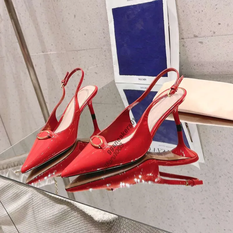 Nicho francés Sandalias de moda de tacón alto para ropa exterior para mujeres 2024 nueva versión coreana de Bai Hou Air tacón de