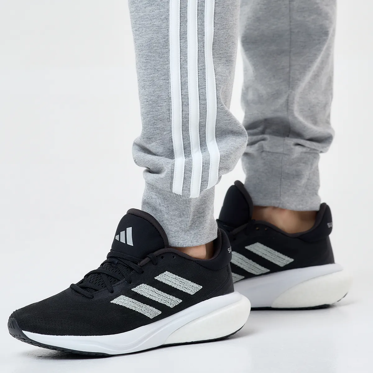 Pantalón adidas Essentials 3 Stripes Mujer