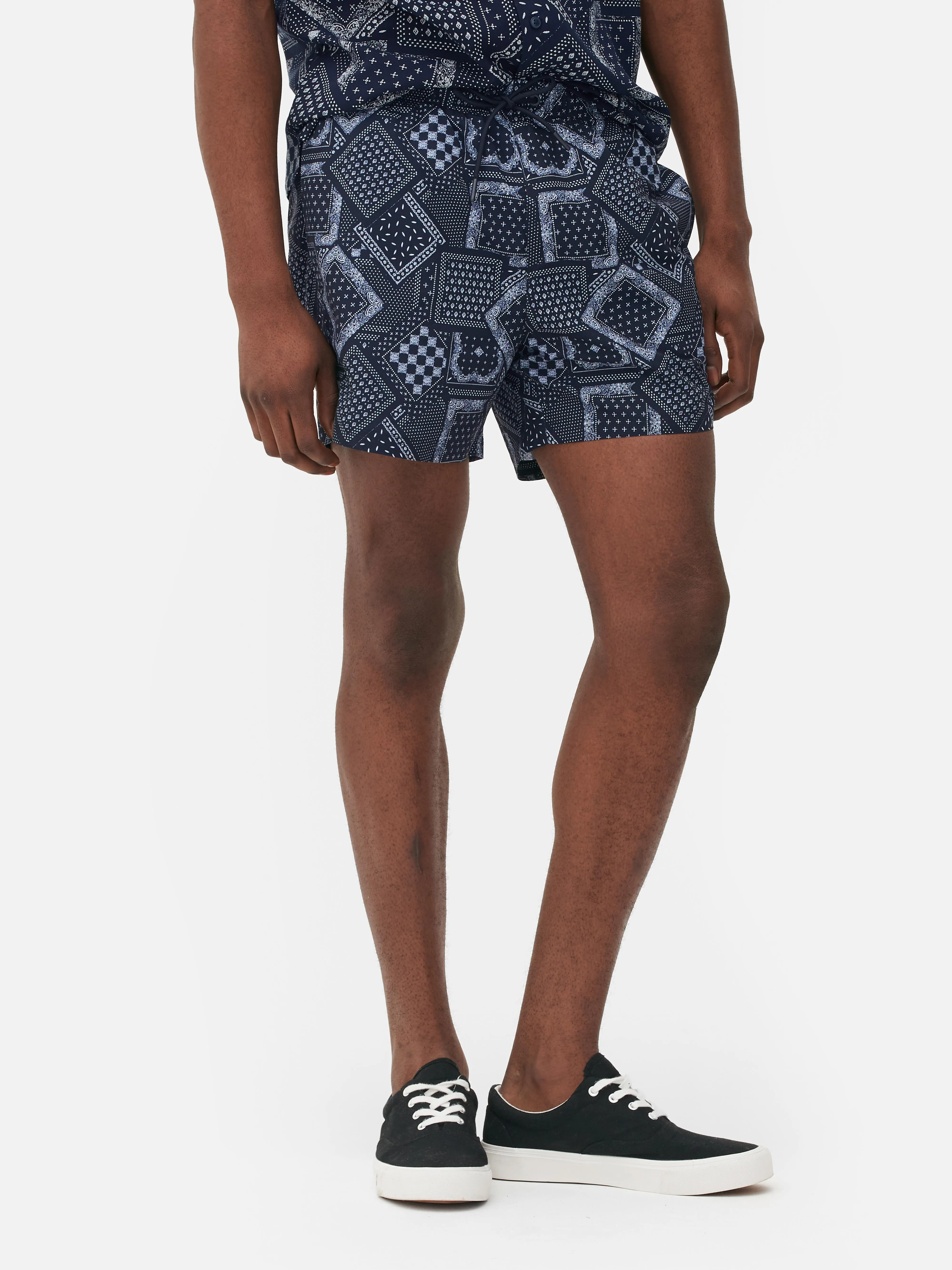 Pantalones cortos con estampado de bandana
