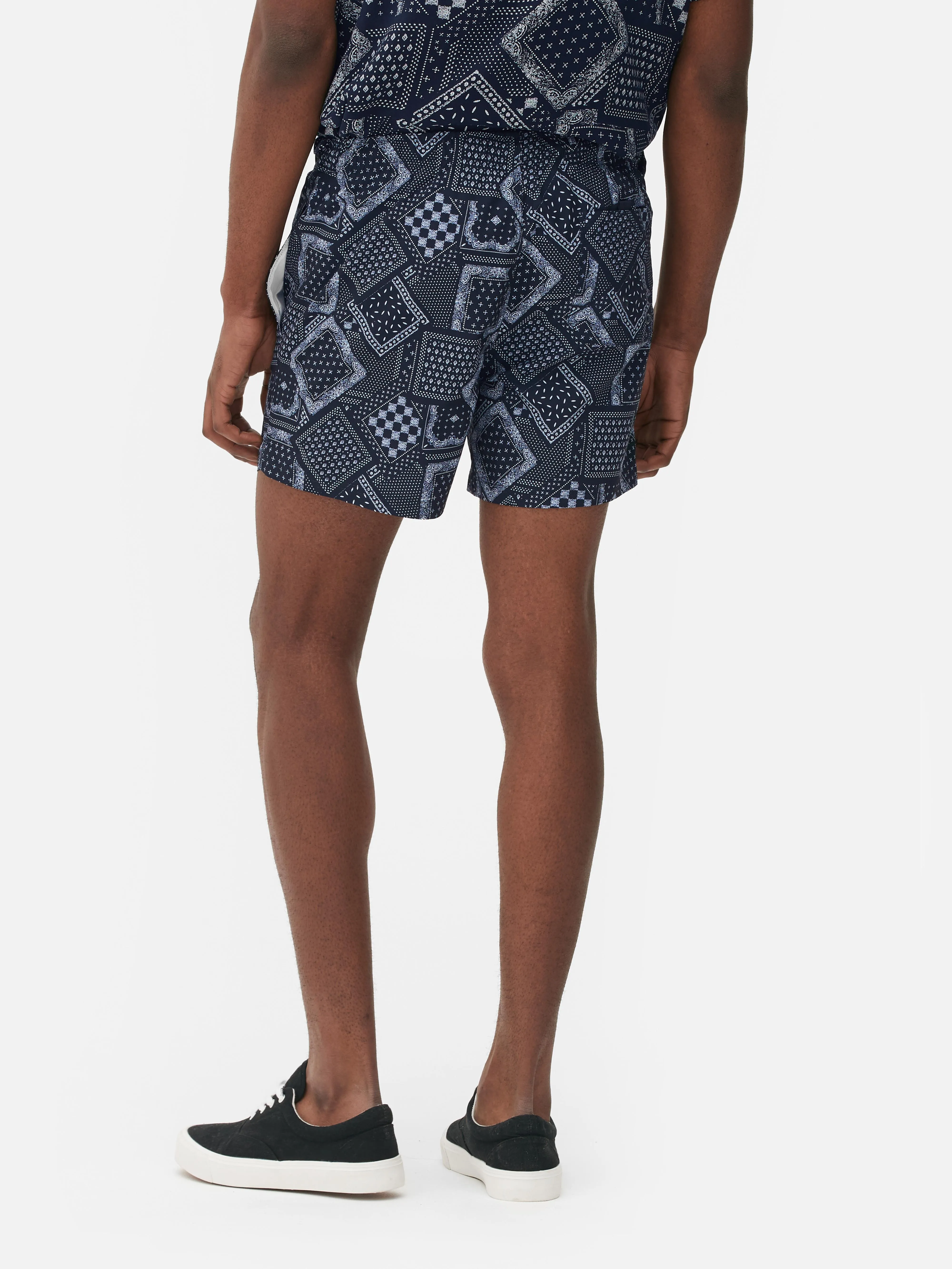 Pantalones cortos con estampado de bandana