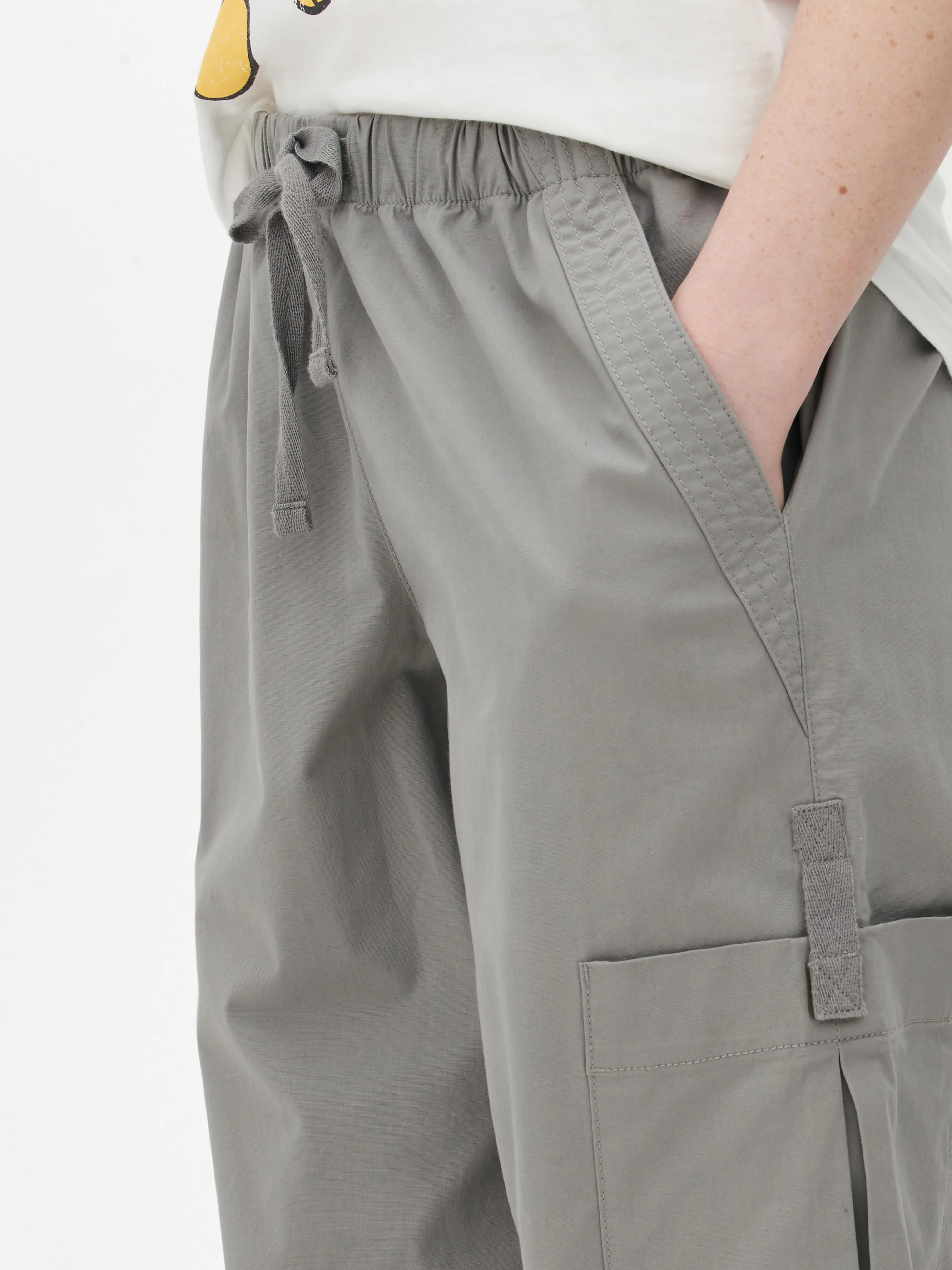 Pantalones de paracaidista con bajos ajustados