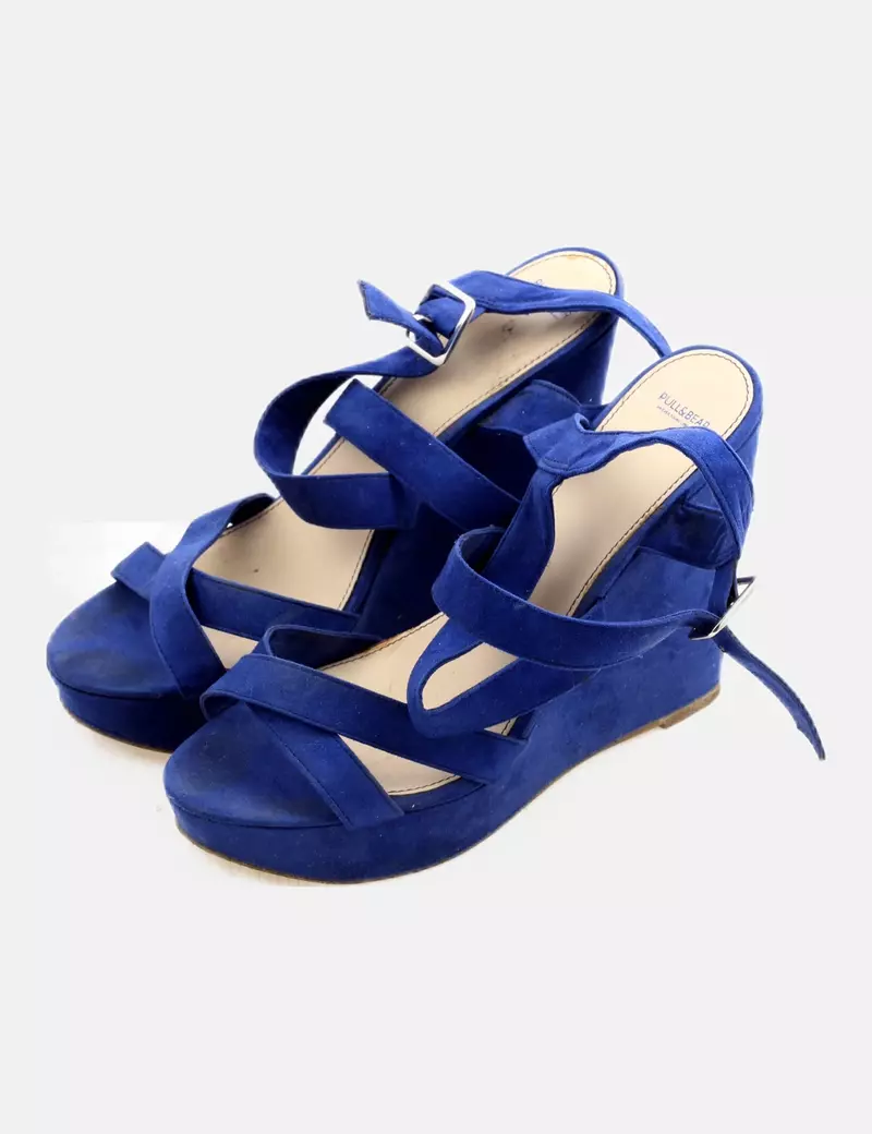 Pull&Bear Sandalia tacón azul cuña