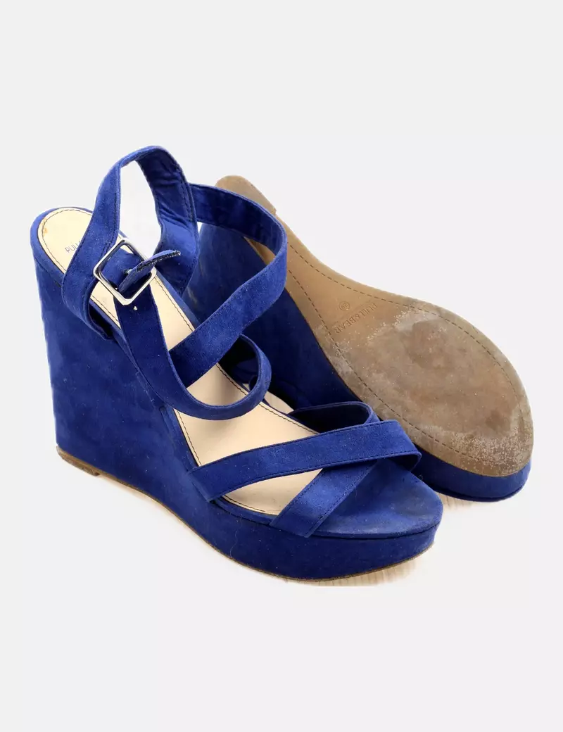Pull&Bear Sandalia tacón azul cuña