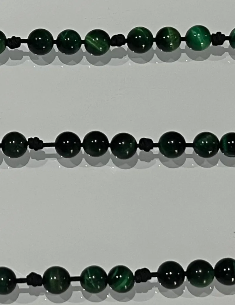 Pulsera medio Rosario ojo de tigre esmeralda