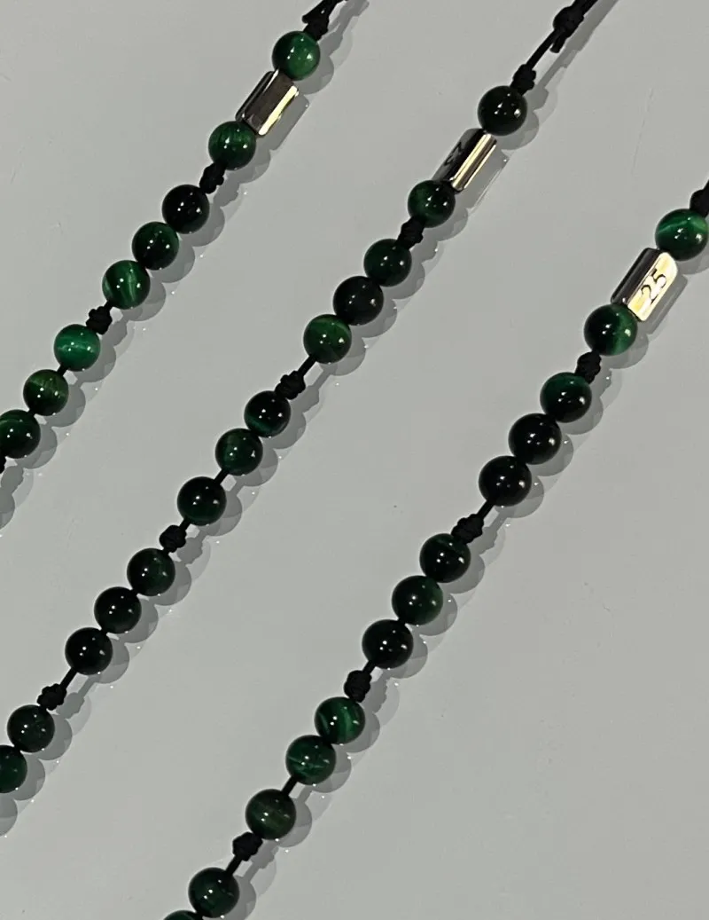 Pulsera medio Rosario ojo de tigre esmeralda