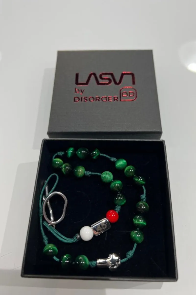 Pulsera medio Rosario ojo de tigre esmeralda