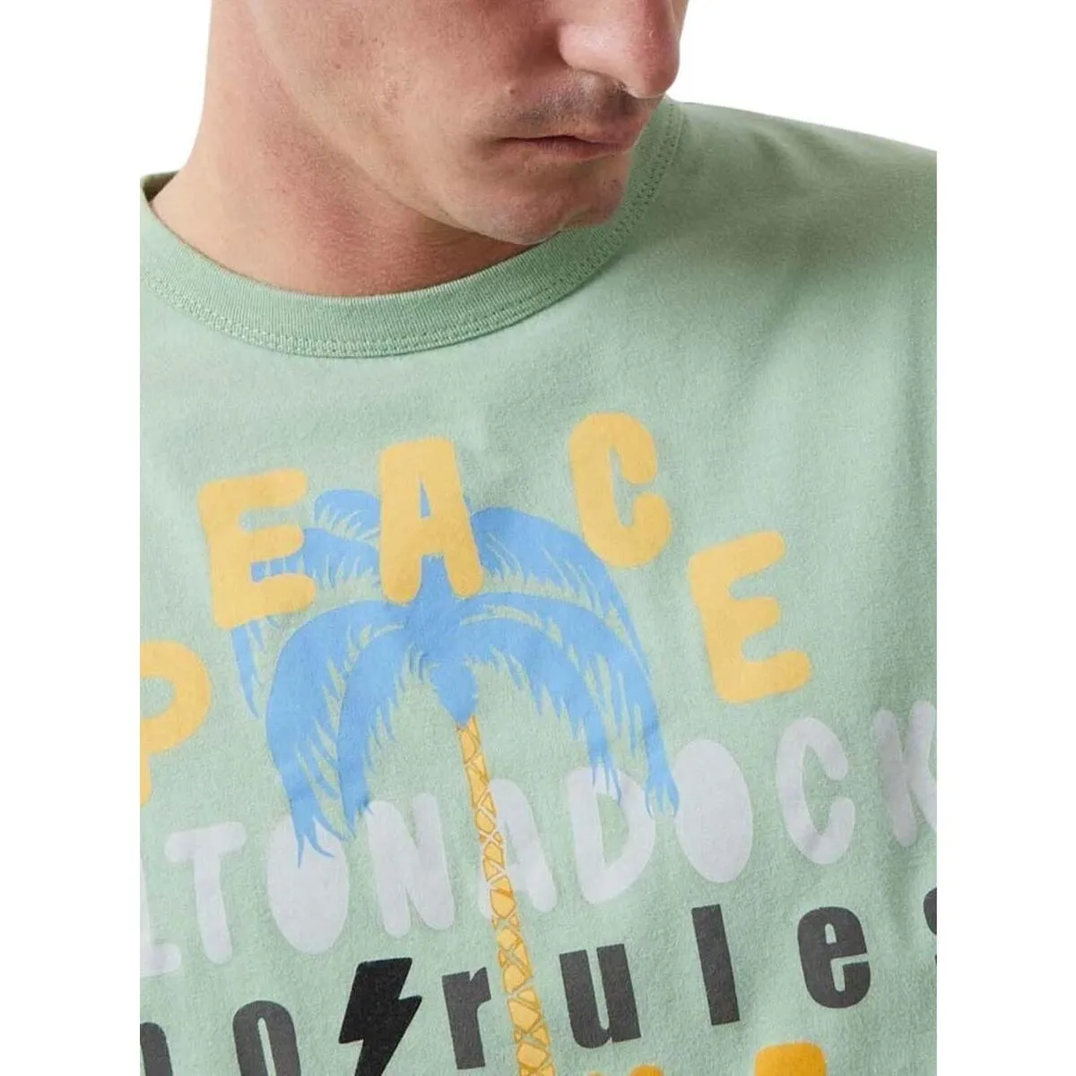 ROPA CAMISETA VERDE