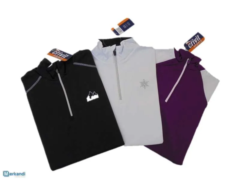 Ropa de esquí para mujer. Stock de ropa deportiva