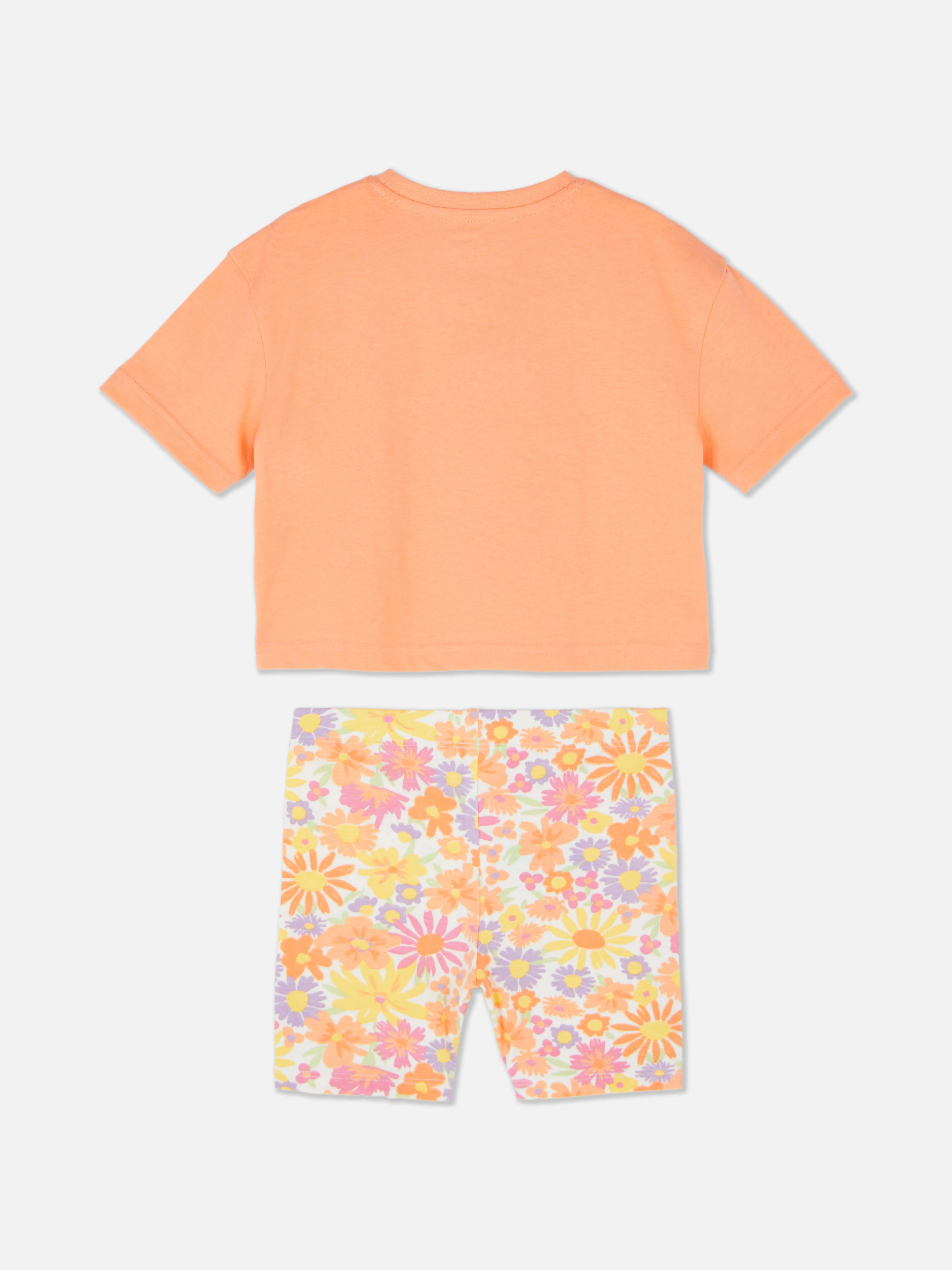 Set de camiseta corte cuadrado y pantalones cortos