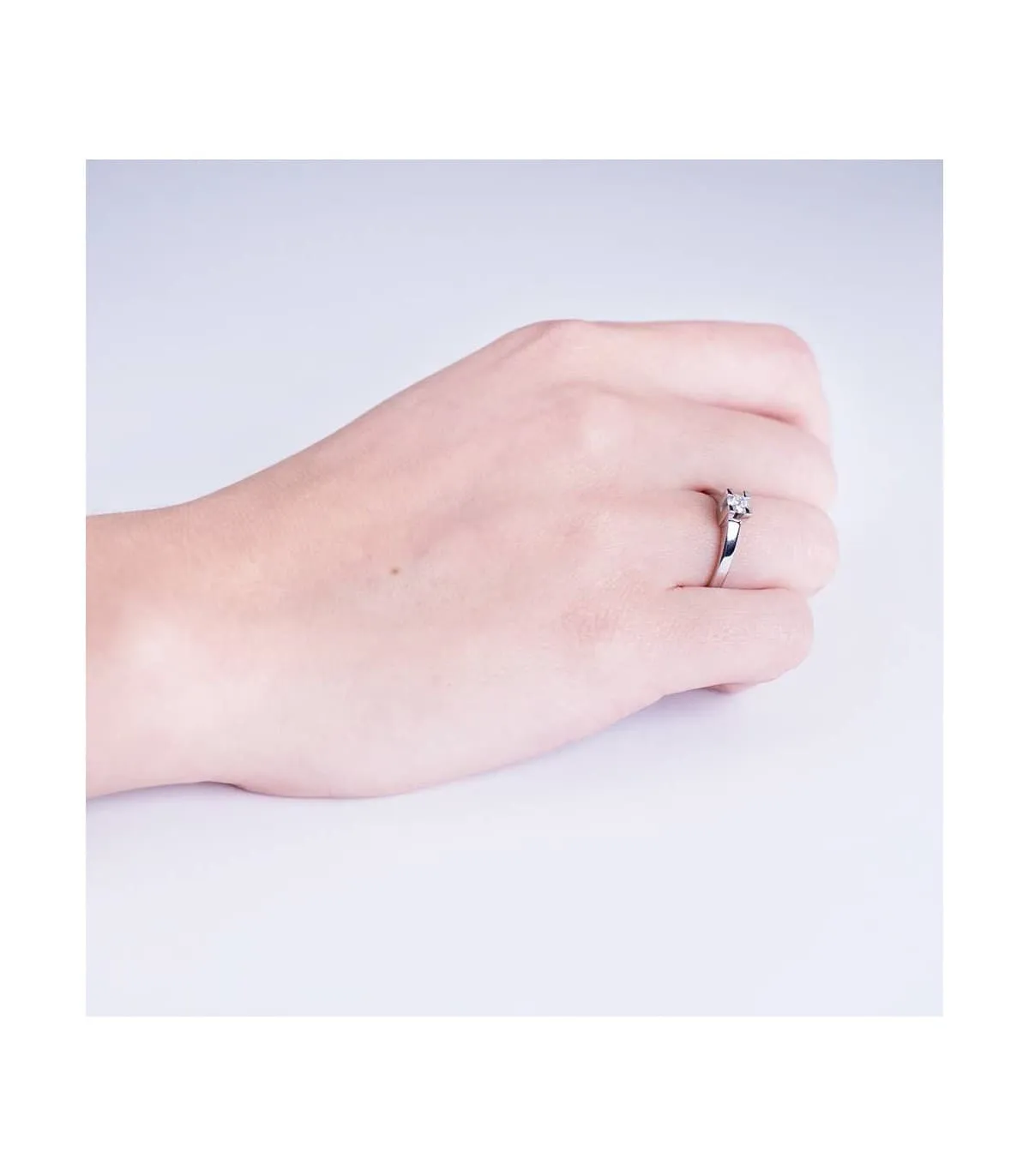 Solitaire Parisee 0.20 Ct. 18 K