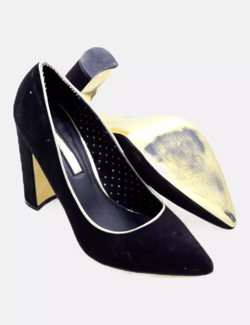 SUITEBLANCO  BLANCO ZAPATO TACóN NEGRO