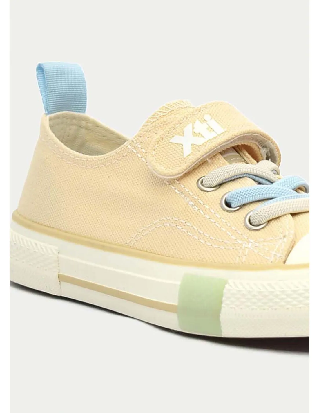 ZAPATILLAS DE LONA XTI KIDS 150350 BEIG 