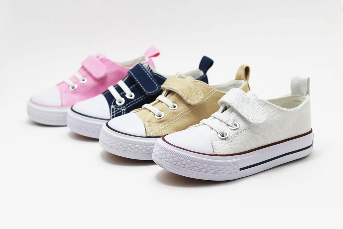 Zapatillas lona con puntera niños