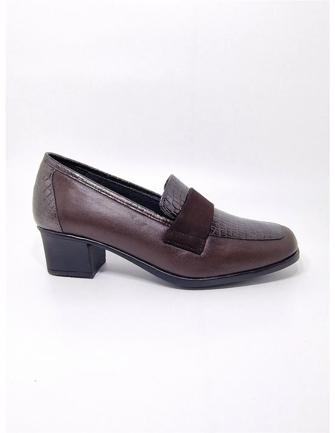 Zapato de mujer Doctor Cutillas en negro o marrón 42620