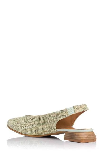 Zapato destalonado plano