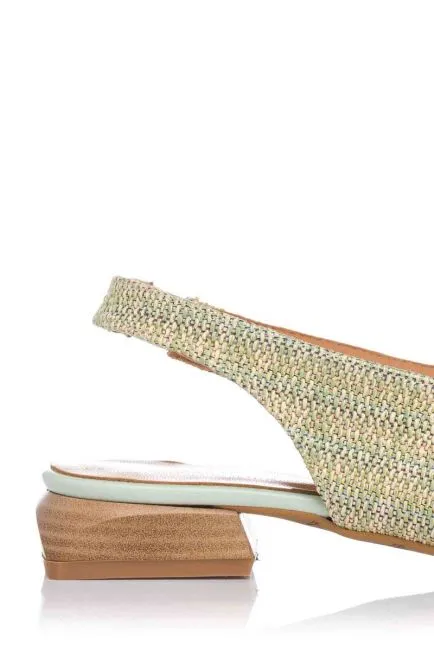Zapato destalonado plano