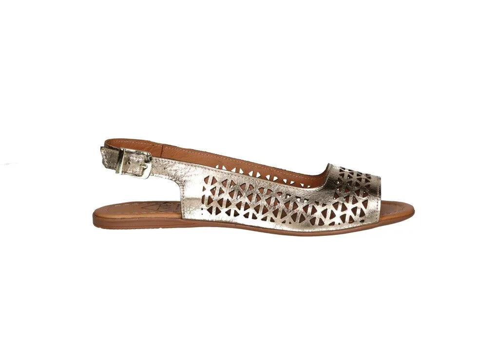 Zapato Piel Dorado Calados Punta y Talon Abiertos