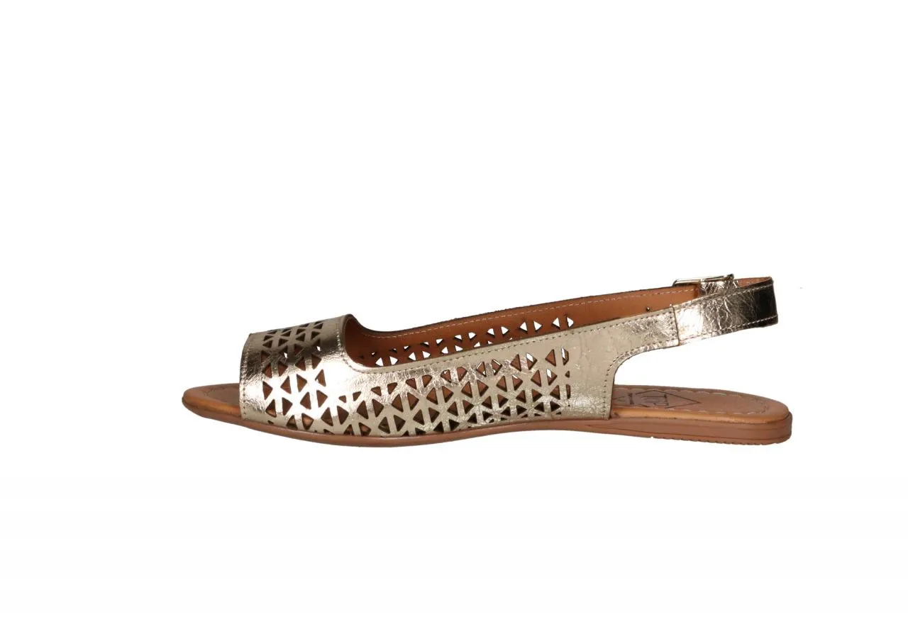 Zapato Piel Dorado Calados Punta y Talon Abiertos