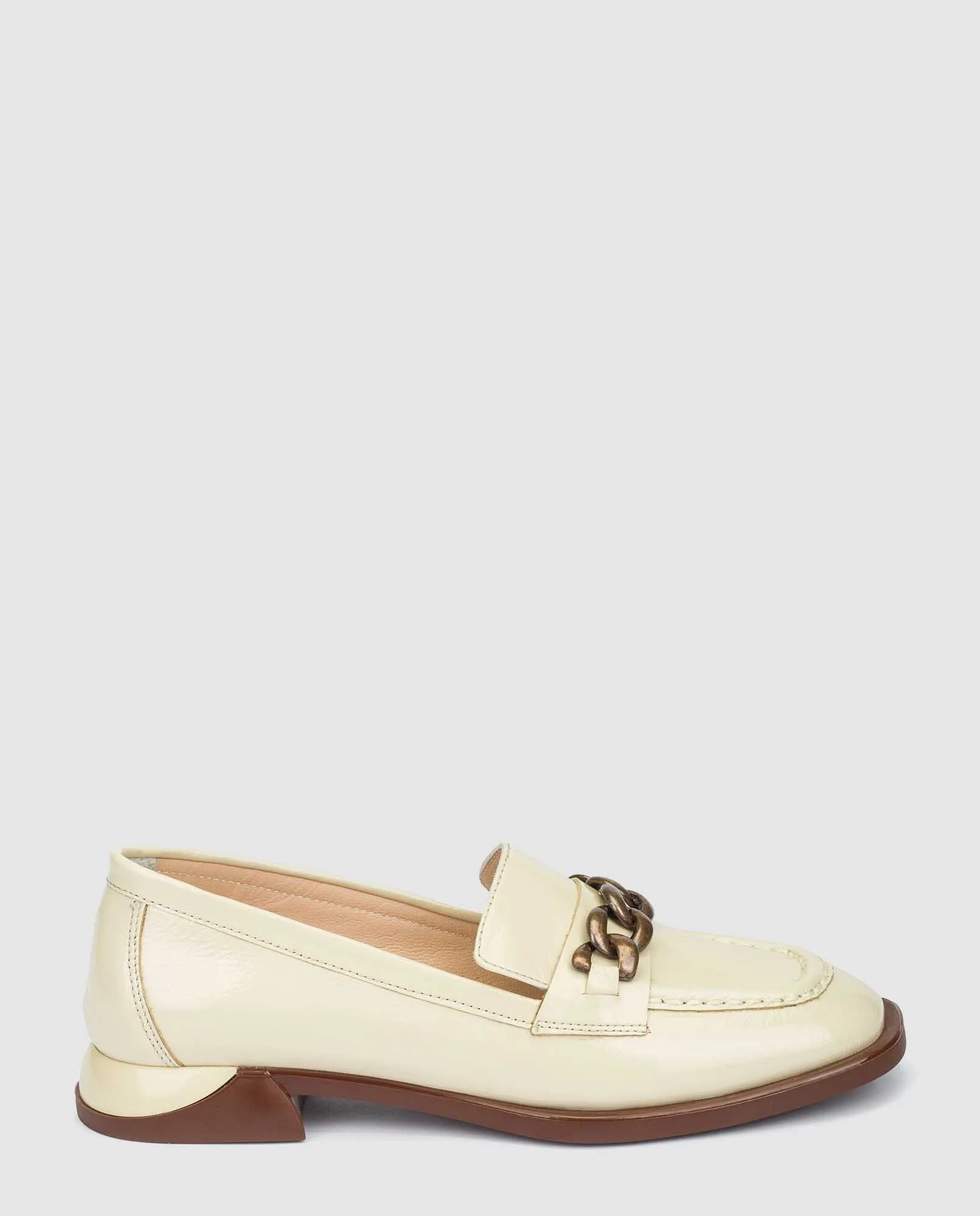 Zapato plano Amira 001 beige